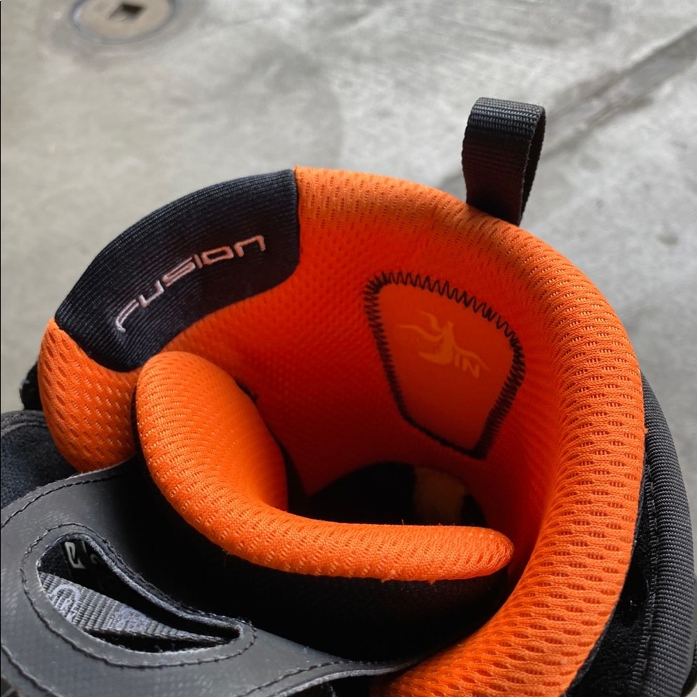 Salomon snowboard boots size 9,5 US